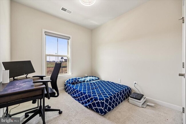 Building Photo - 10206 Lake Linganore Blvd