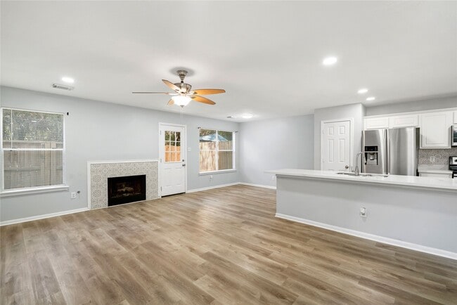 Building Photo - 38 N Walden Elms Cir