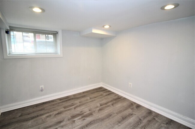 Building Photo - 1819 Jackson St