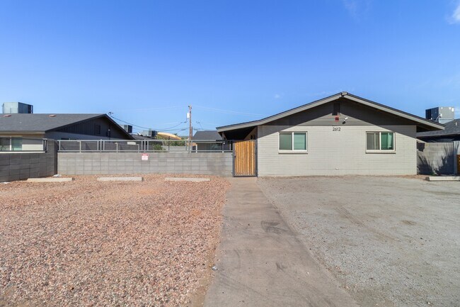 Building Photo - 2612 W Pierson St