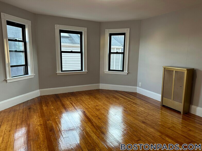 Building Photo - 51 Bay State Ave