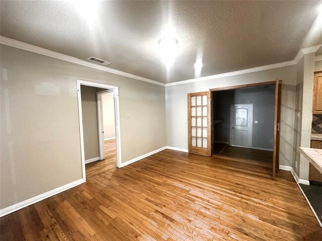 Building Photo - 1205 Fairwood Rd