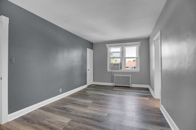 Building Photo - Cedarcroft Property