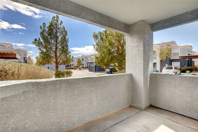 Building Photo - 6955 N Durango Dr