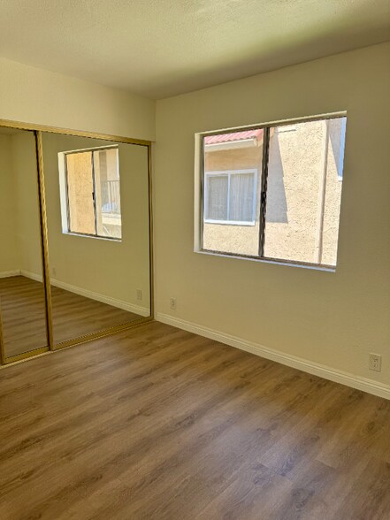 Building Photo - 4560 Twain Ave