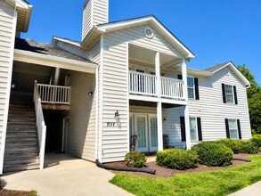 Building Photo - 7117 W Friendly Ave
