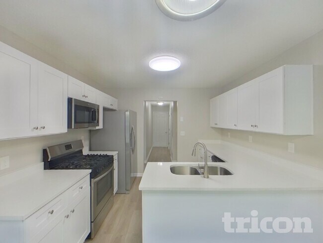 Building Photo - 1128 Misty Meadows Crossing