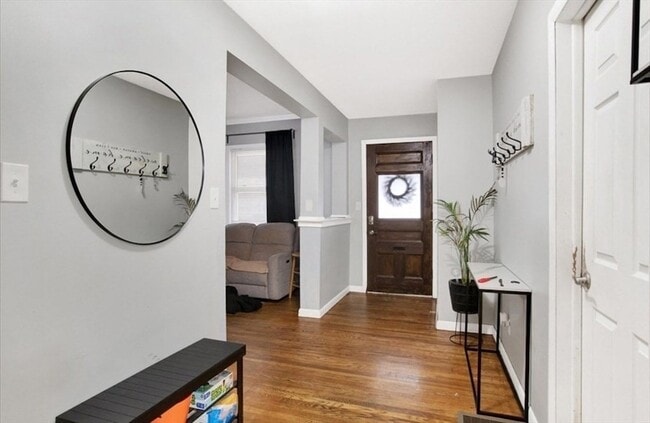 Building Photo - 33-35 Hitchcock Street Unit 2