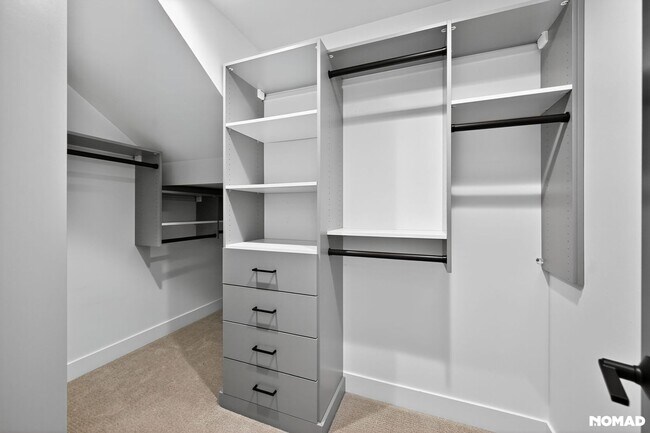 Building Photo - 1 month FREE rent RINO/3-Bed, 3.5-Bath townhouse