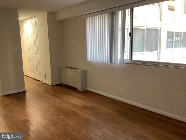 Building Photo - 5500 Friendship Blvd