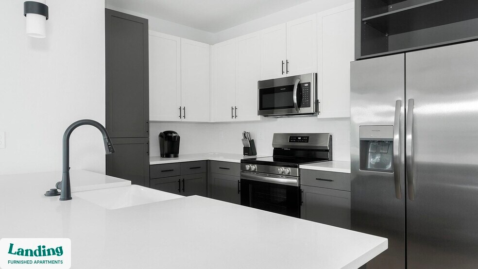 Building Photo - 3460 Beach Blvd