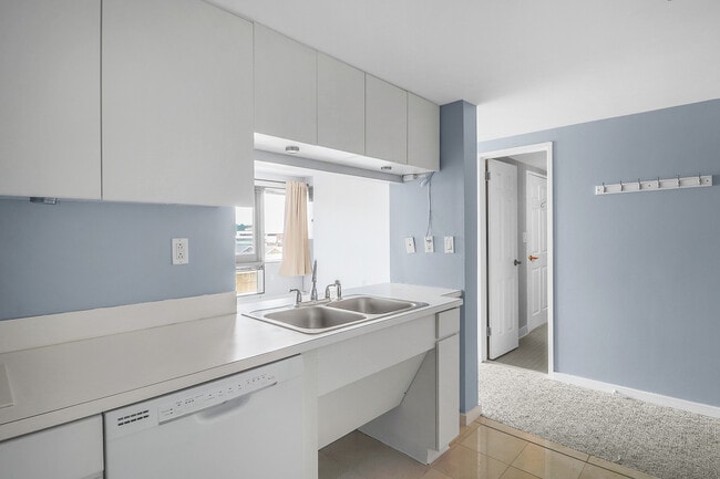 Building Photo - 127 Greyrock Pl