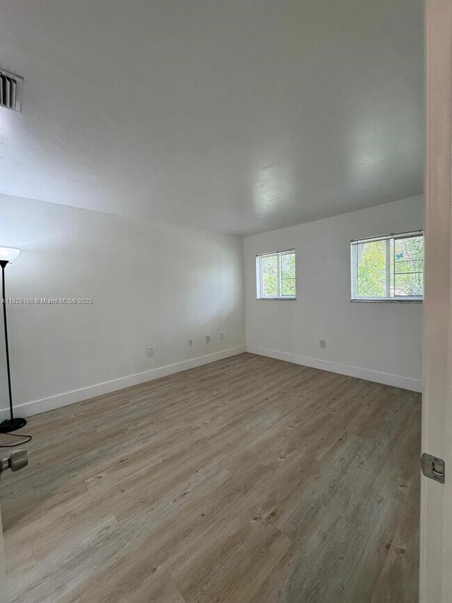 Building Photo - 13810 SW 112th St