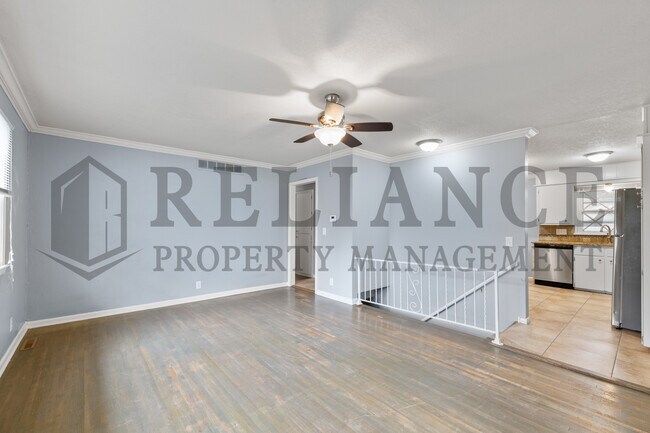 Building Photo - 512 Cindy St