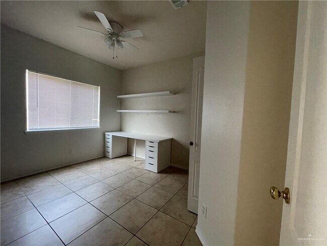 Building Photo - 22 Dove Ave