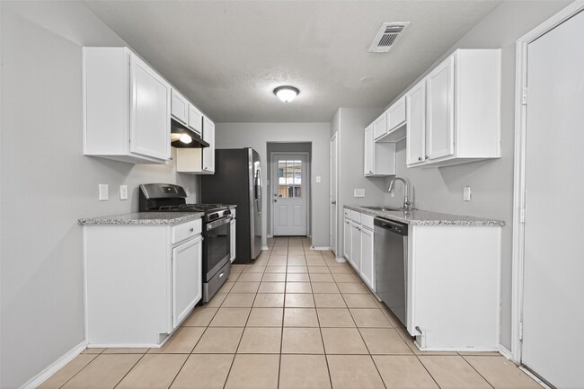 Building Photo - 7327 Winter Song Dr