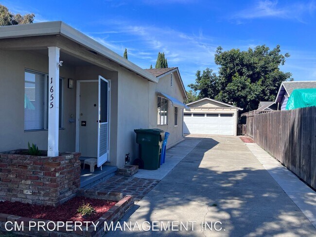 Primary Photo - 2 br, 1 bath House - 1655 Catherine Street
