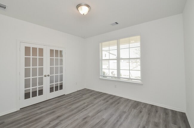 Building Photo - 23207 Morning Splendor Dr