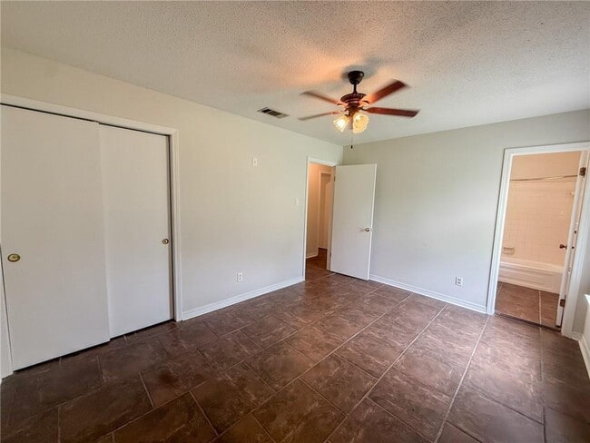 Building Photo - 8613 McAllister Dr