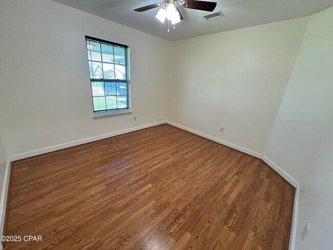 Building Photo - 5430 Olympia Dr