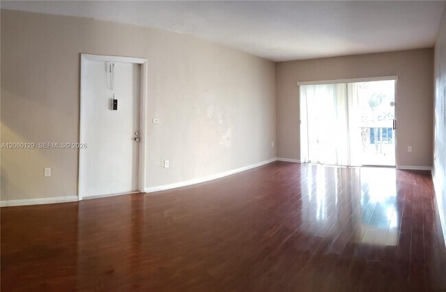 Building Photo - 13934 SW 90th Ave