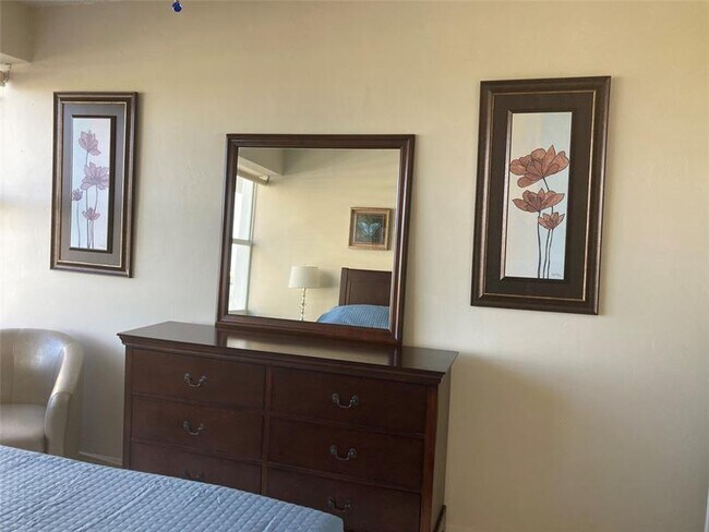 Building Photo - 4010 Galt Ocean Dr