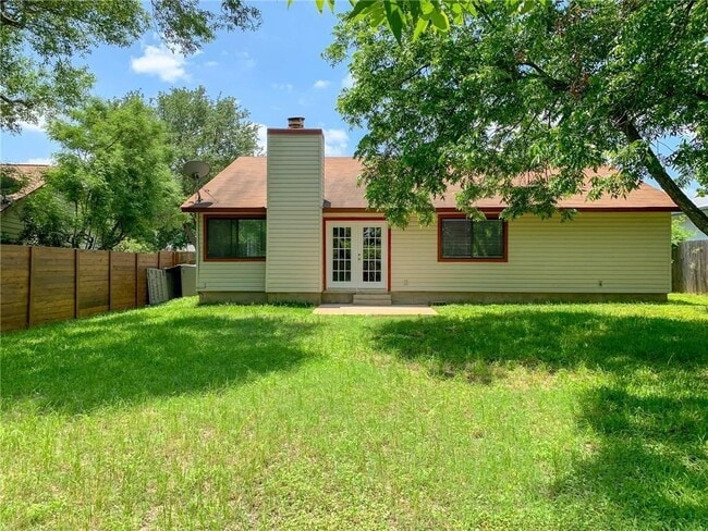 Building Photo - 1604 Holstein Dr