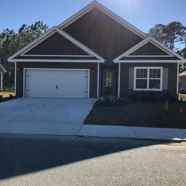 Primary Photo - 196 Eagle Bay Ln