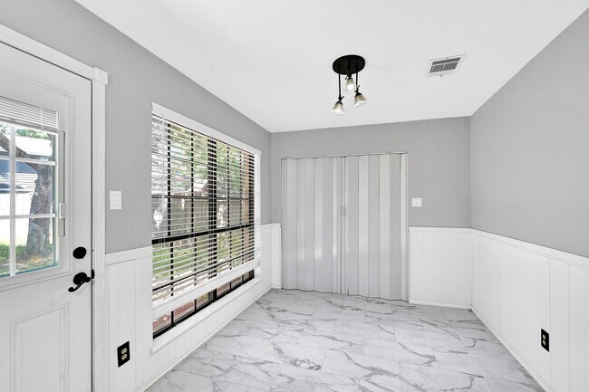 Building Photo - 4919 Dobbin Springs Ln