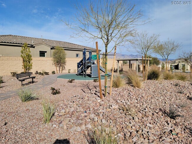 Building Photo - 8856 Flora Run Ave