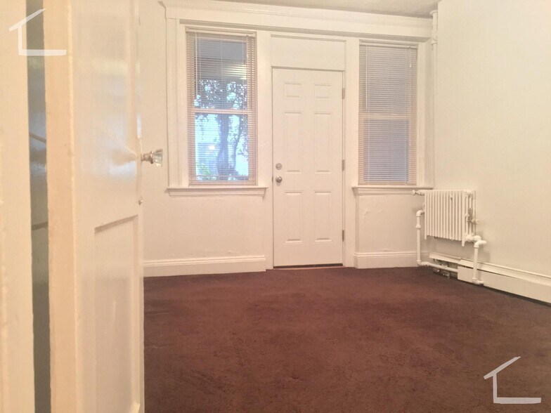 Building Photo - 120 Brainerd Rd