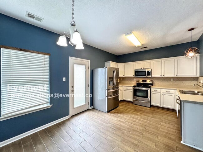 Building Photo - 4866 Water Brook Cir