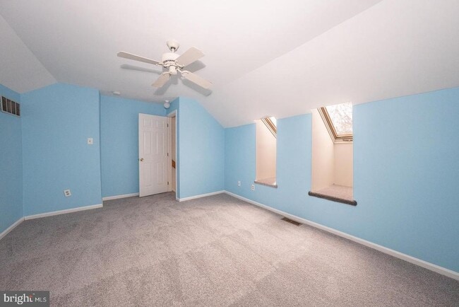 Building Photo - 26 Rampart Dr