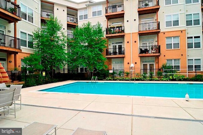 Building Photo - 1201 East-West Hwy