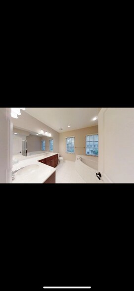 Building Photo - 403 Juno Dunes Way