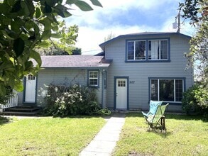 Building Photo - Fully Furnished- 2 bedroom/ 2 bathroom in ...