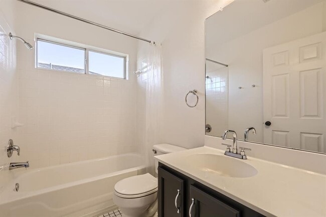 Building Photo - 3805 Mankins Way