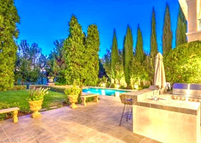 Building Photo - 11857 Oakland Hills Dr
