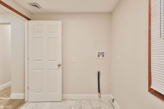 Building Photo - Charming Newly Renovated Ranch-Style Home for Rent in the Desirable East Penn School District