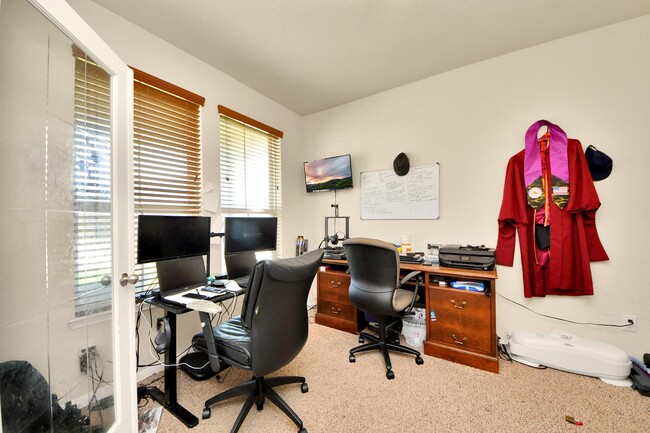 Building Photo - 8227 Pastel Dawn Trce