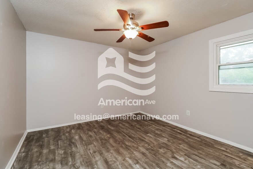 Building Photo - 138 Cliffwood Cir