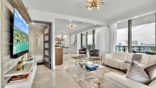 Building Photo - 5875 Collins Ave