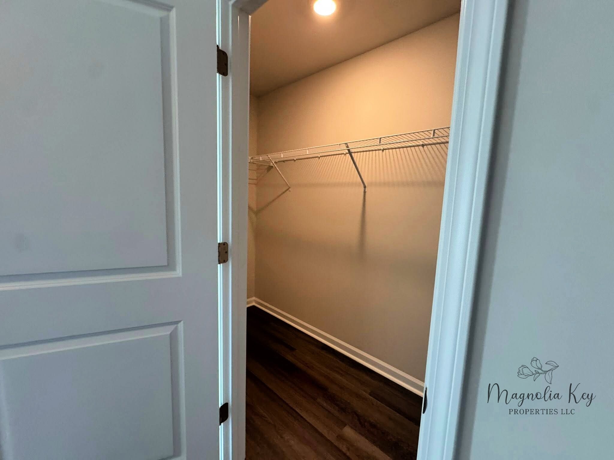 Building Photo - 555 Gemstone Blvd