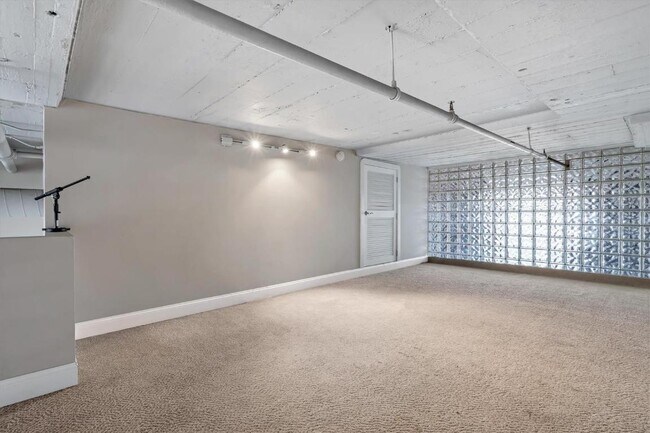 Building Photo - 4100 Laclede Ave