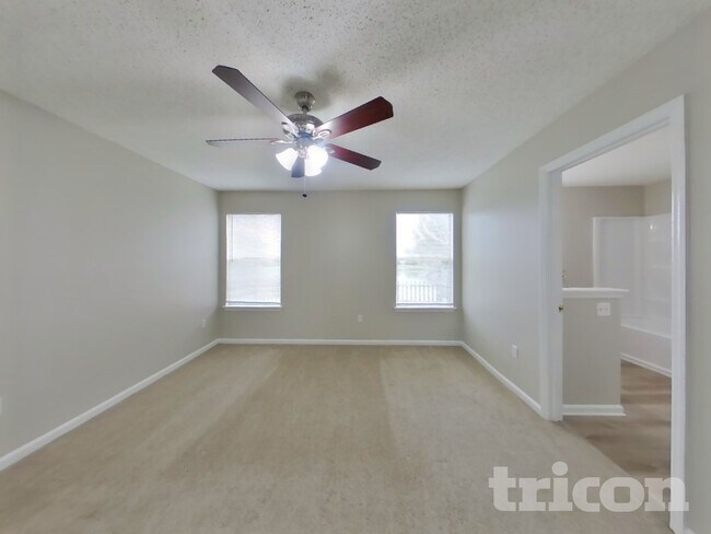 Building Photo - 1940 Hunters Trace Cir