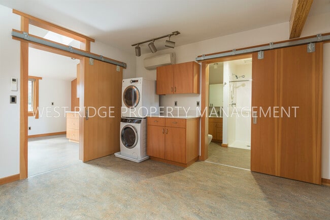 Building Photo - 9310 SW 8th Dr