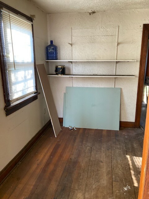 Building Photo - 3748 Vermont St