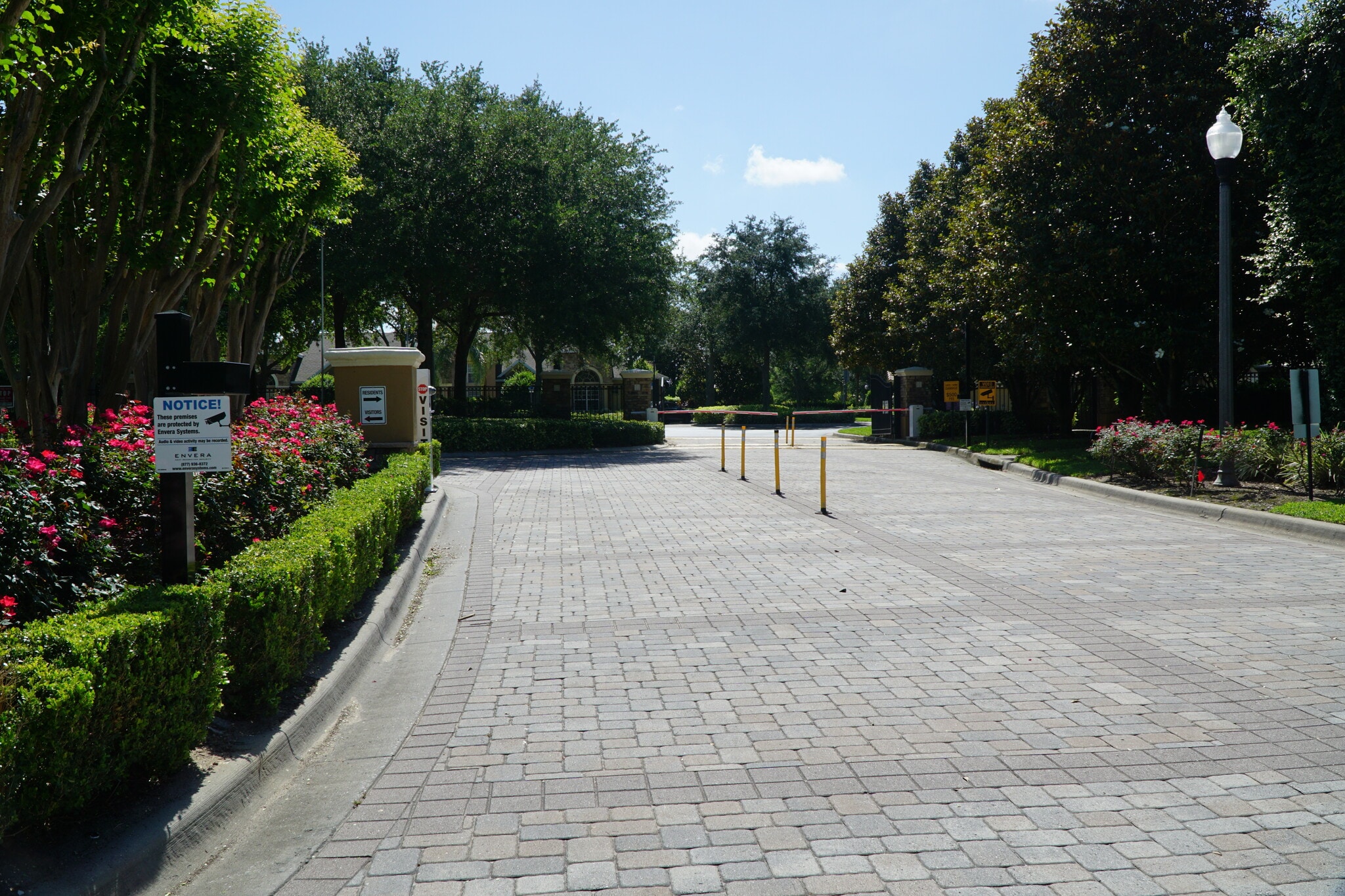 Building Photo - 2576 San Tecla St