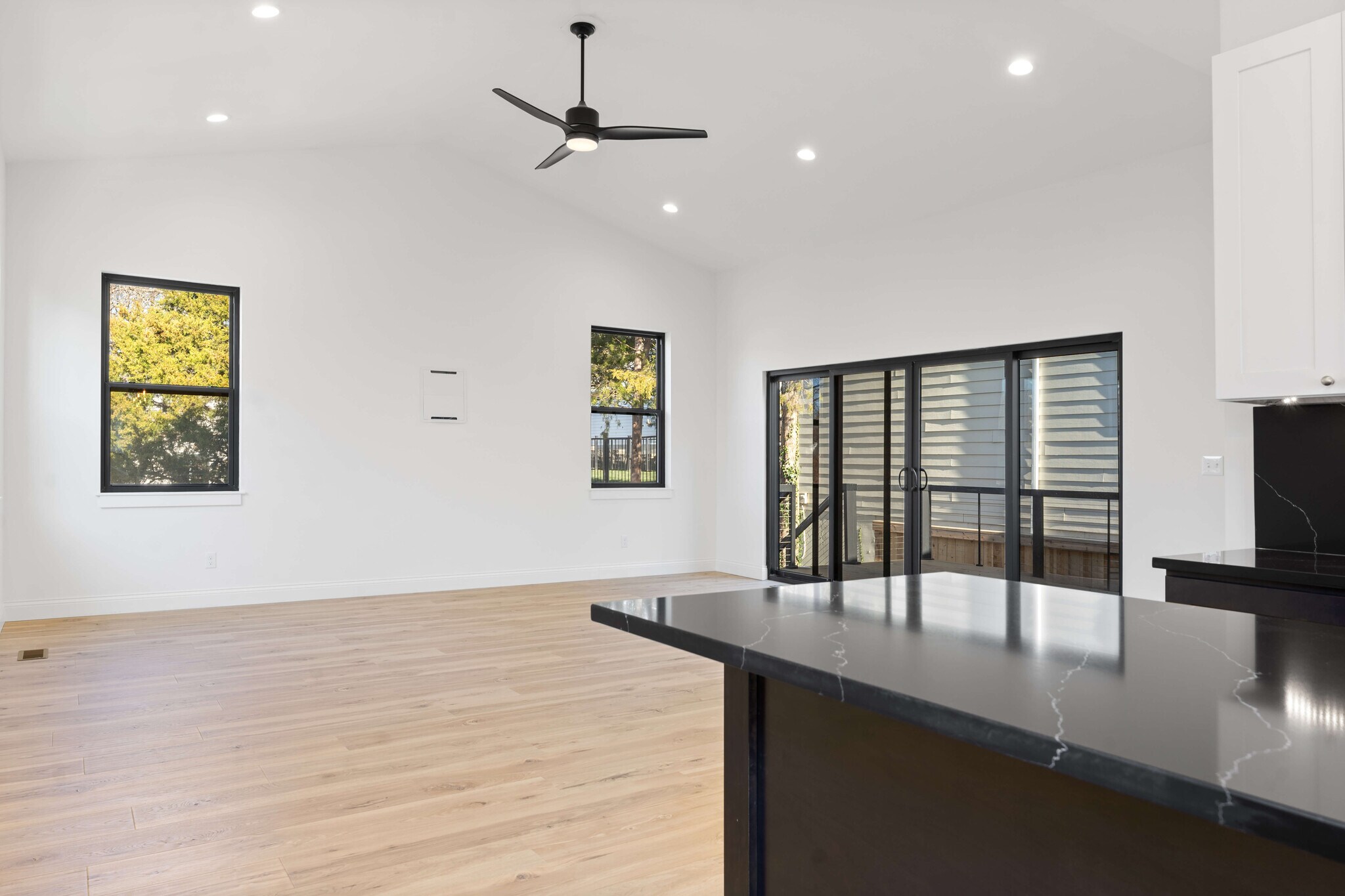 Building Photo - 6515 Nashville Ave