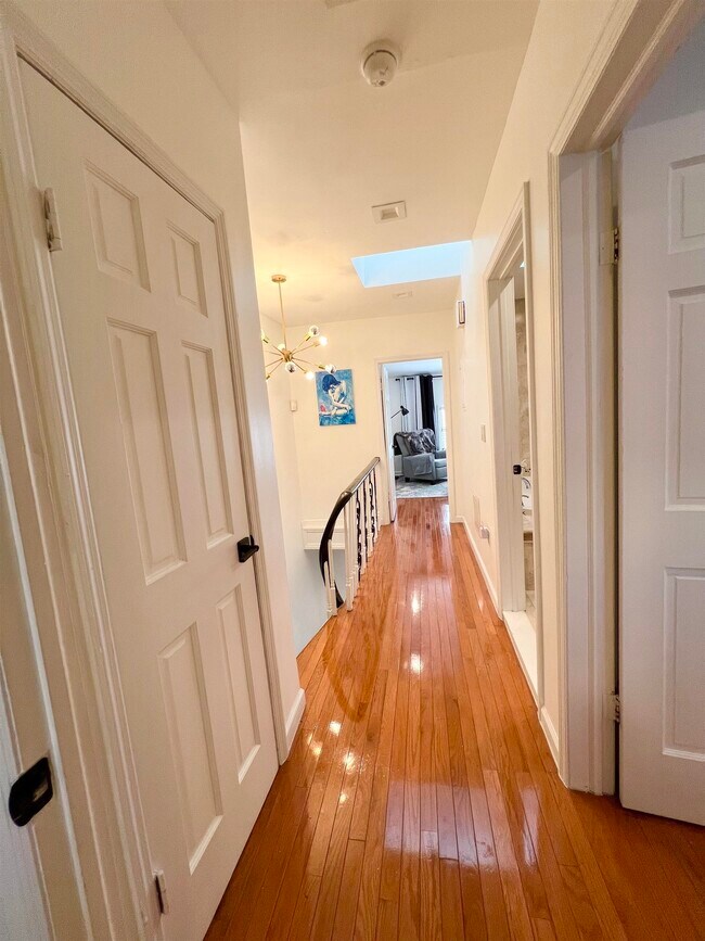 Building Photo - 42 Union St